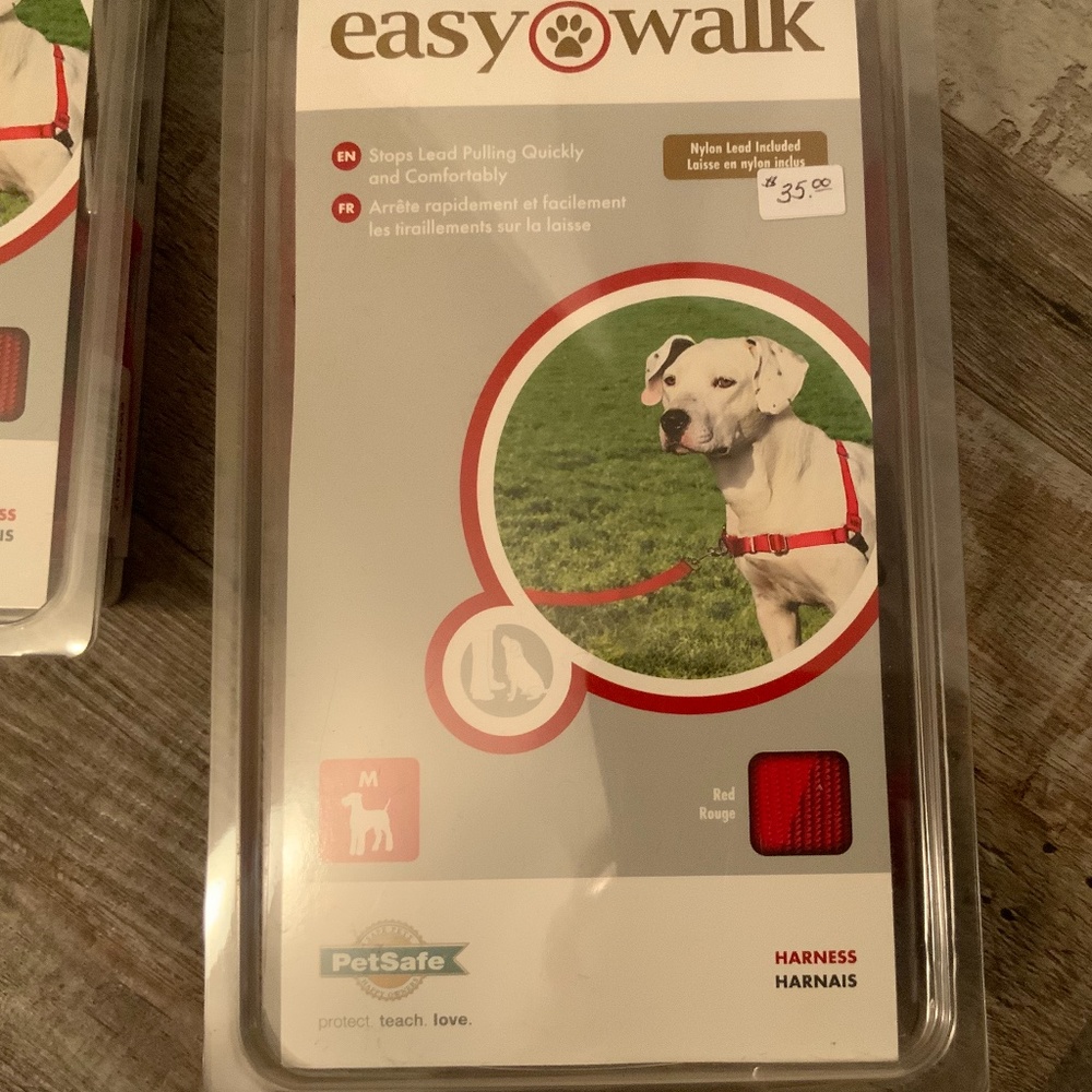 PetSafe Easy Walk Adjustable Nylon Harness and Lead (Medium-Red)